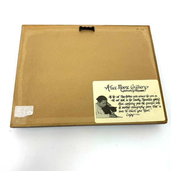 Alice Moore Gallery Design - Picture 2 of 4